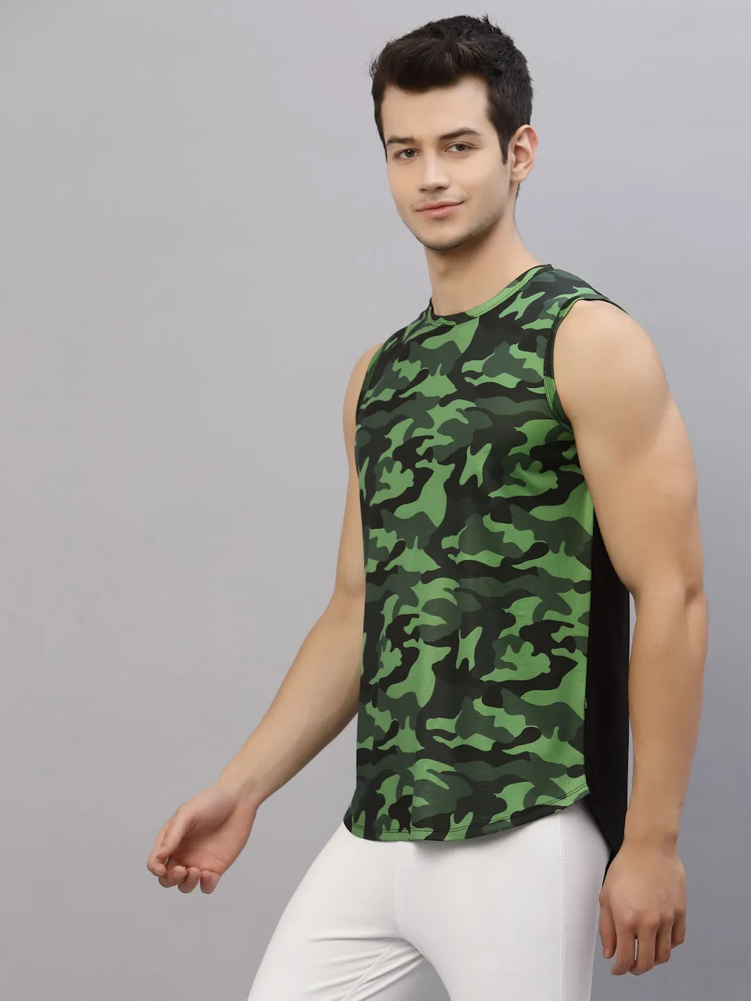 Green Camouflage Round Neck Sleeveless Activewear T-Shirt Vest