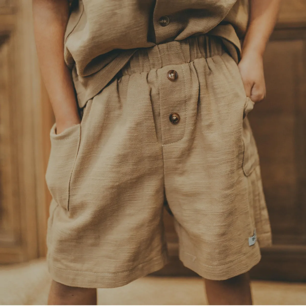 Waid Shorts | Light Hay